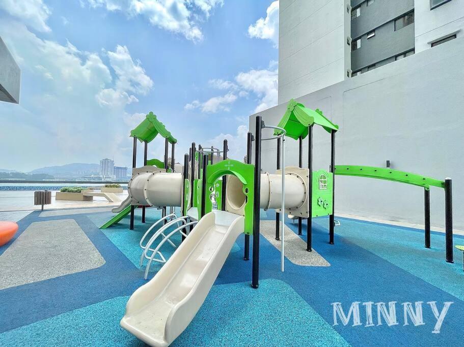 Apartment Netizen Balcony View Mrt 4-5pax #17 Cheras