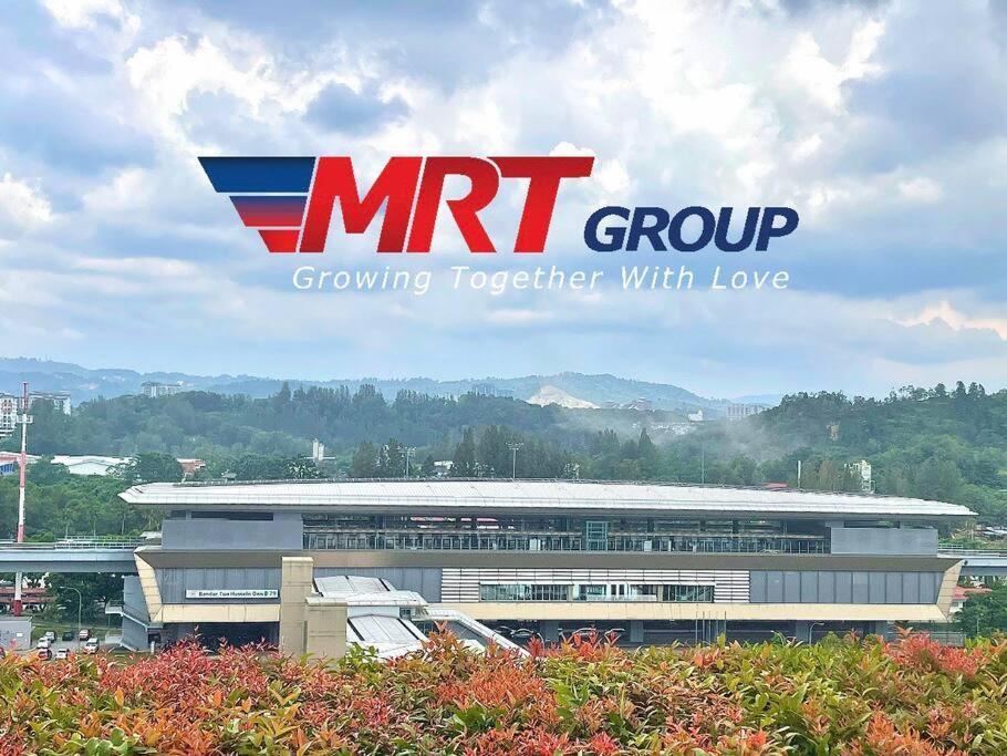 Apartment Netizen Balcony View Mrt 4-5pax #17 *